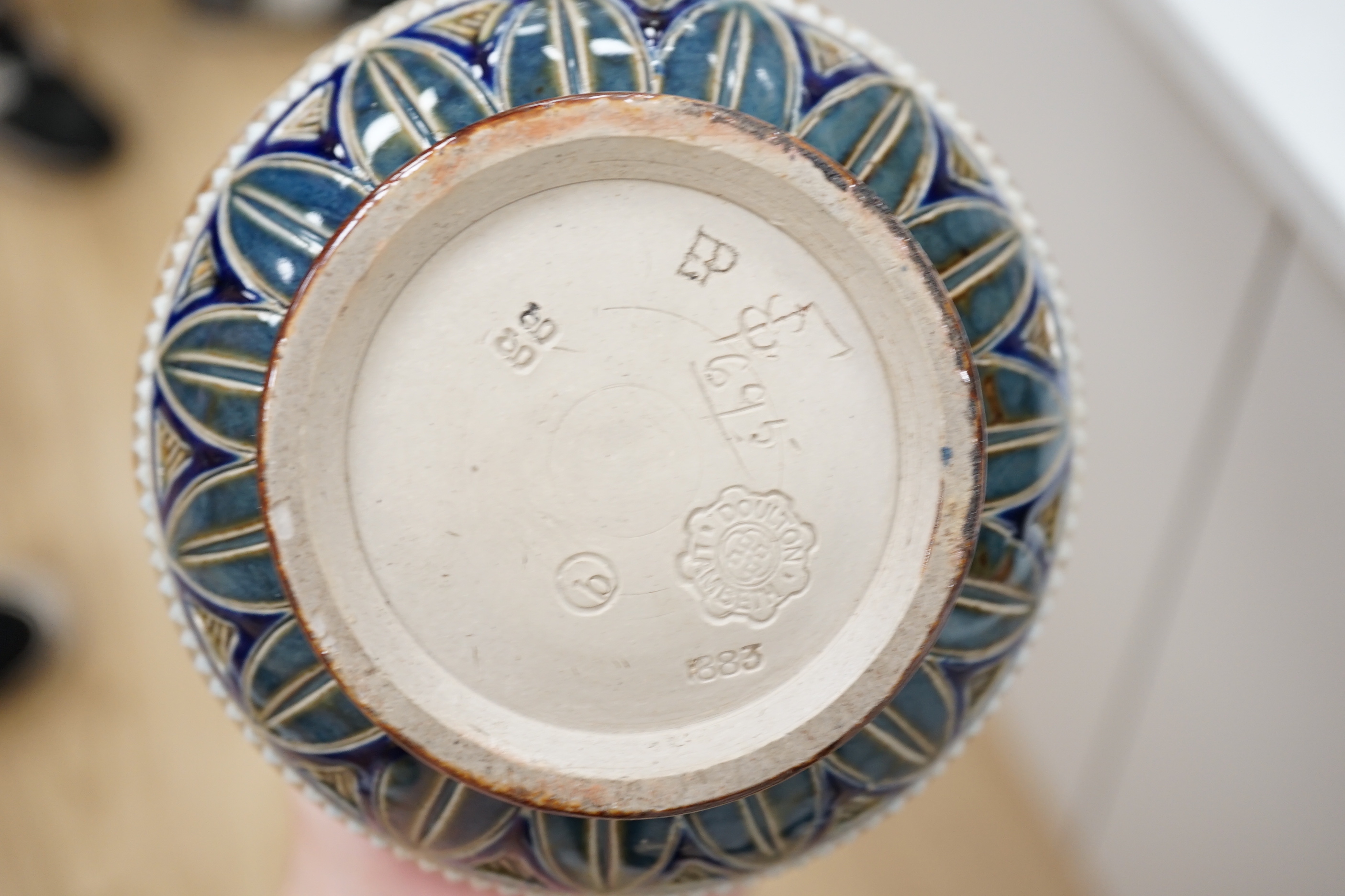 A quantity of mixed studio pottery, two Doulton vases, a large Bourne mug, a Roman style lamp, etc (19)